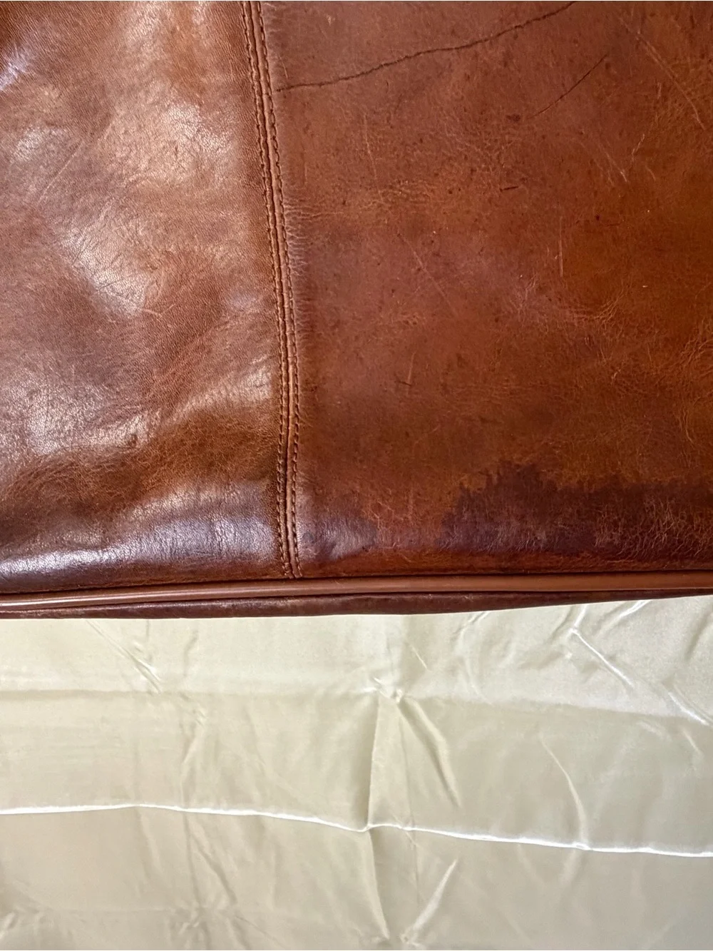 Wilsons Leather Brown Distressed Messenger Bag Laptop Briefcase Vintage Patina